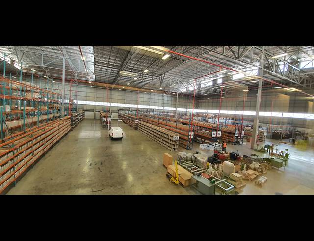 8,291M² WAREHOUSE TO LET IN WATERFALL